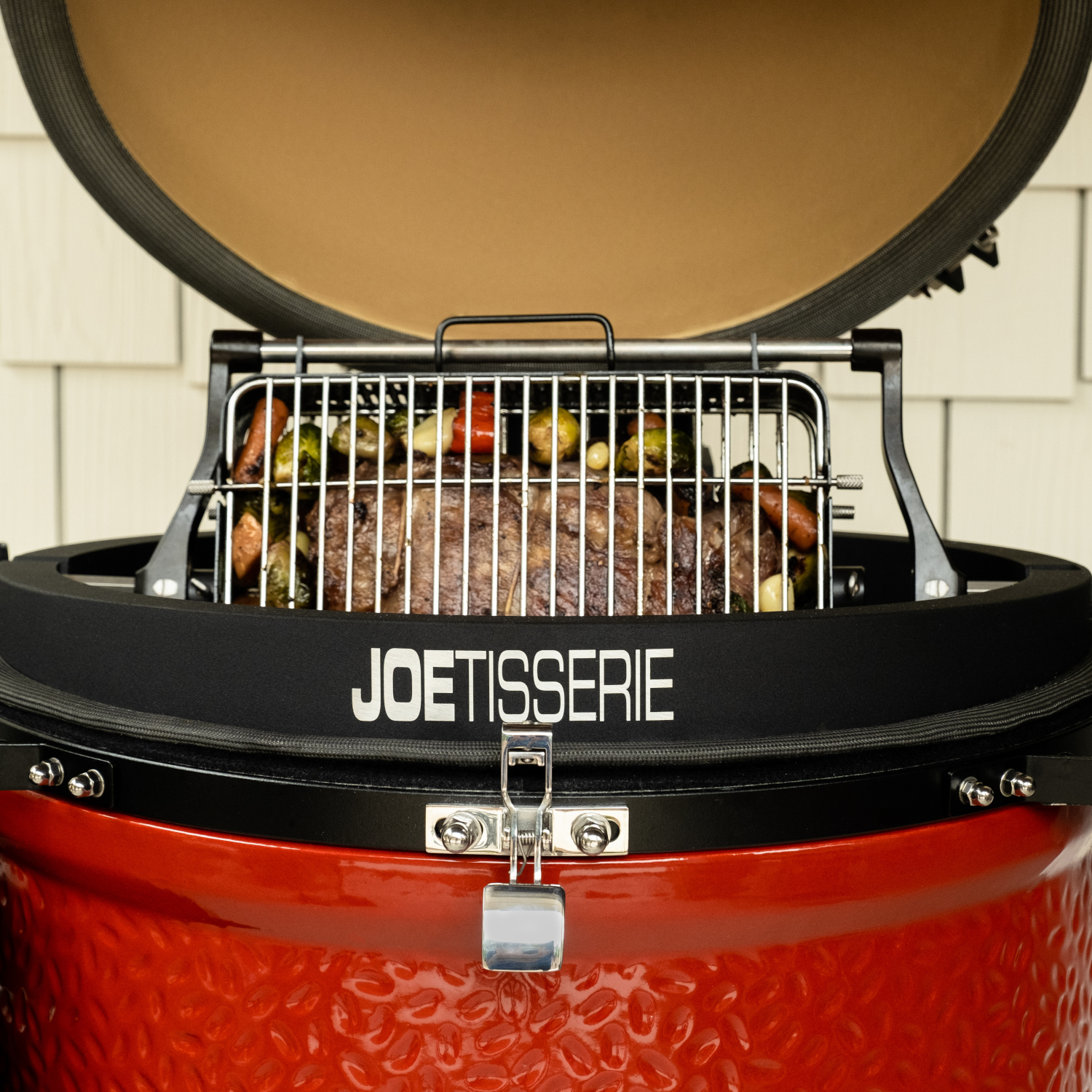 joetisserie-rotiseria-kos-basket-kamado-joe